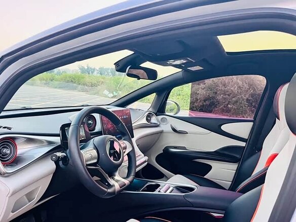 2024 BYD Dolphin 44.9 kWh I, белый, 1651000 рублей - вид 6