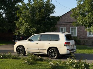 2012 Lexus LX 570 III Рестайлинг, белый, 3900000 рублей, вид 3