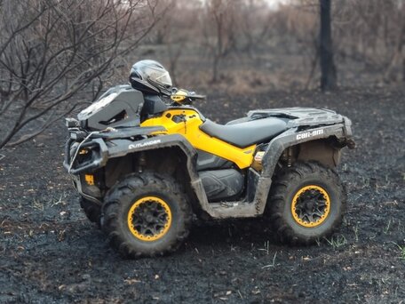 2013 BRP Can-Am Outlander 1000, жёлтый, 1050000 рублей, вид 5