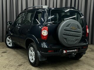 2017 Chevrolet Niva I Рестайлинг, чёрный, 749900 рублей, вид 4