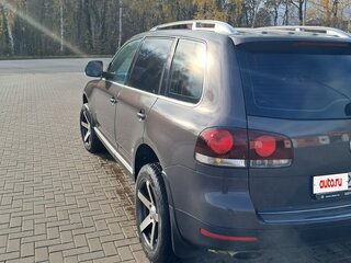2008 Volkswagen Touareg I Рестайлинг, серый, 1000000 рублей, вид 4