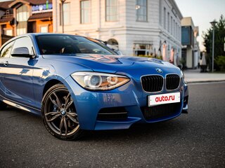 2013 BMW 1 серии M135i II (F20/F21), синий, 2650000 рублей, вид 4