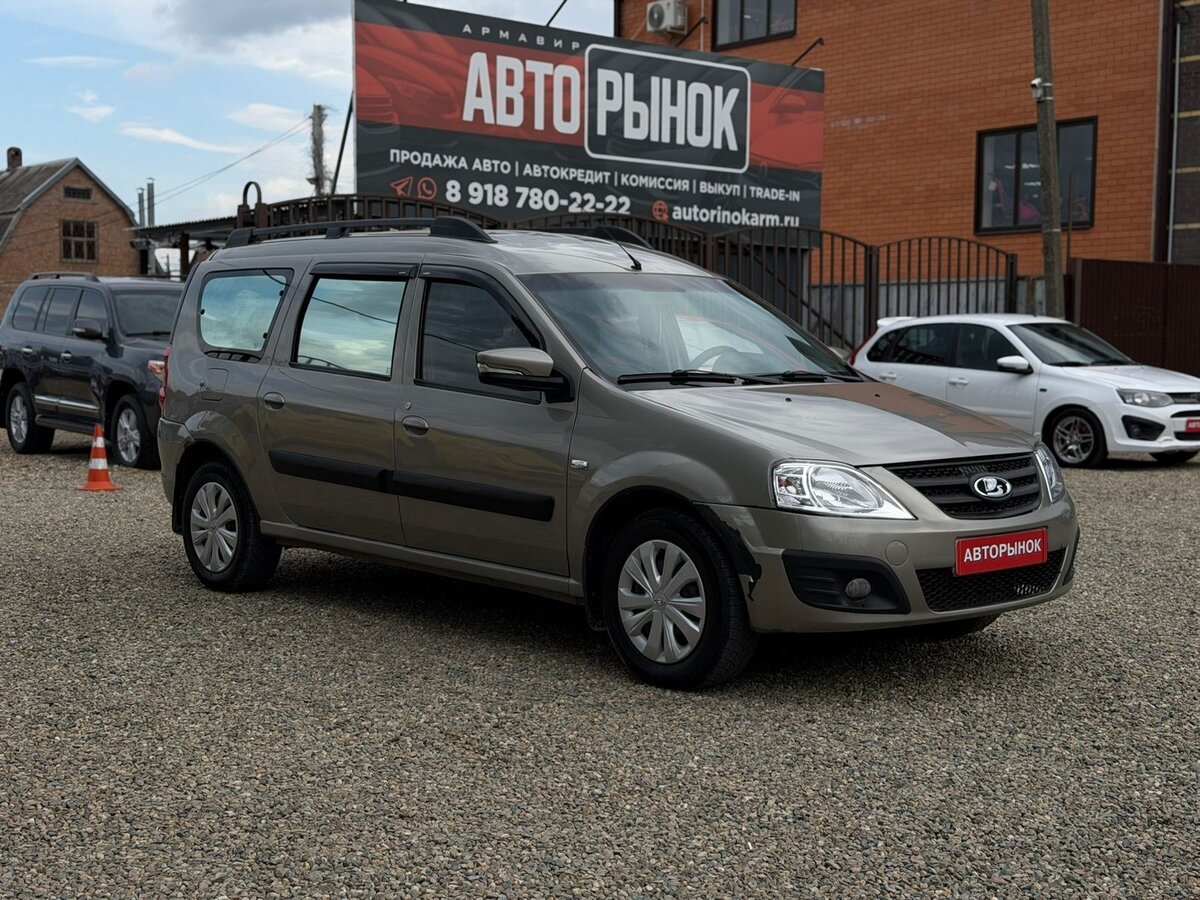 Открыть фотографии: Lada (ВАЗ) Largus I