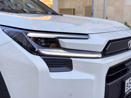 2026 Toyota RAV4 VI (XA60), белый, 4030000 рублей, вид 4