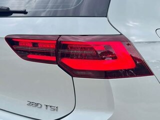 2023 Volkswagen Golf VIII, белый, 1790000 рублей, вид 4