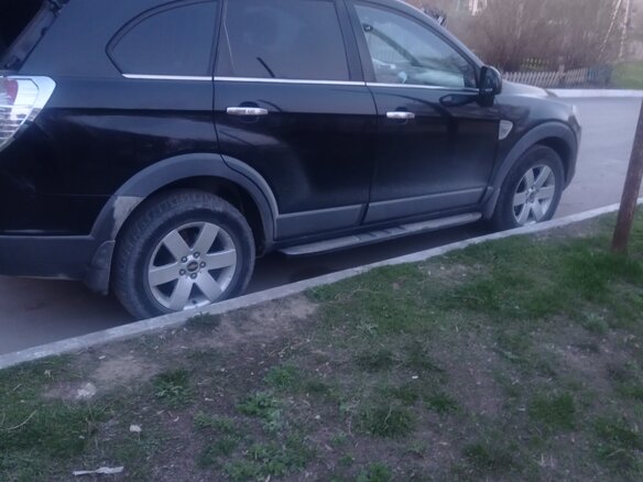 2008 Chevrolet Captiva I, чёрный, 850000 рублей - вид 1
