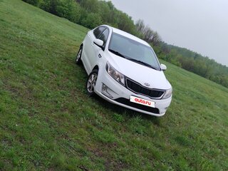 2014 Kia Rio III, белый, 730000 рублей, вид 4