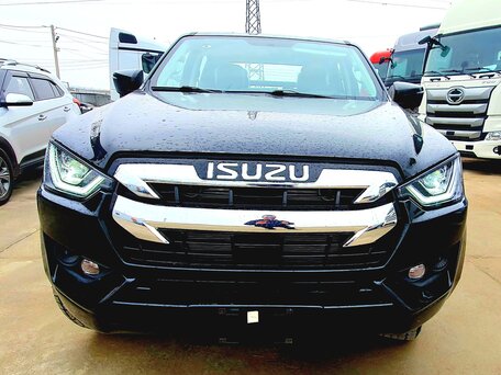 2024 Isuzu D-MAX, чёрный, 4300000 рублей, вид 2