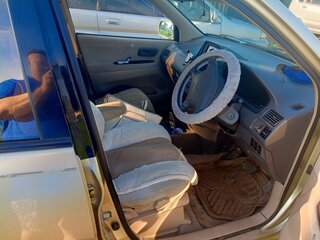 2001 Toyota Gaia, серый, 650000 рублей, вид 5
