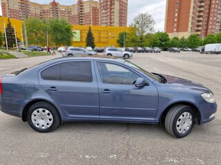 2009 Skoda Octavia II (A5) Рестайлинг, серый, 630000 рублей, вид 3