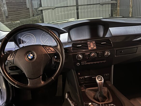 2009 BMW 5 серии 520i V (E60/E61) Рестайлинг, серебристый, 850000 рублей - вид 8