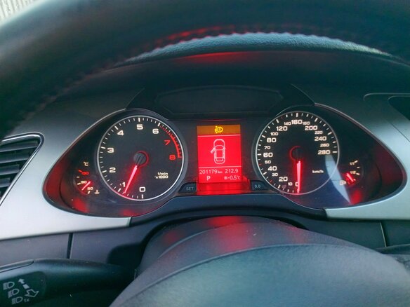 2008 Audi A4 IV (B8), чёрный, 650000 рублей - вид 4