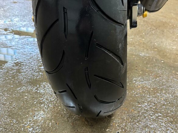 2011 Yamaha FZ8, белый, 620000 рублей - вид 4