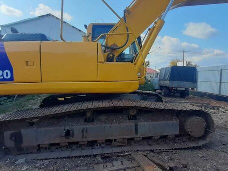 2011 Komatsu PC220-8, жёлтый, 4500000 рублей, вид 2