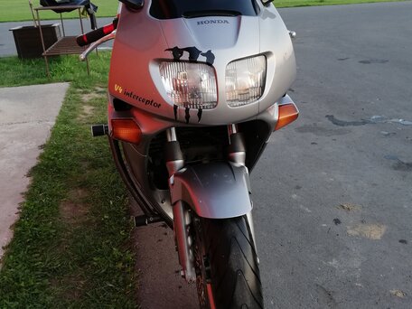 1996 Honda VFR 750, серебристый, 218715 рублей, вид 3