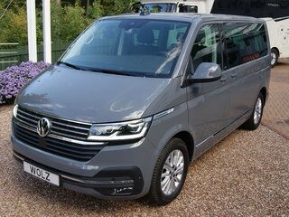 2022 Volkswagen Multivan T6 Рестайлинг, серый, 4850007 рублей, вид 1