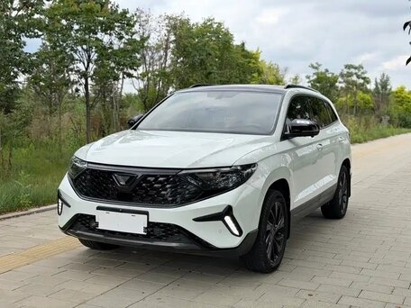 2023 Jetta VS7 I Рестайлинг 1, белый, 1380000 рублей, вид 2