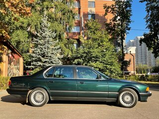 1993 BMW 7 серии 750Li II (E32), зелёный, 4100000 рублей, вид 3