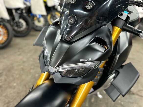 2022 Ducati Streetfighter V4, чёрный, 1950000 рублей - вид 8