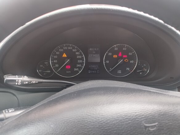 2004 Mercedes-Benz C-Класс 180 II (W203) Рестайлинг, серебристый, 650000 рублей - вид 13