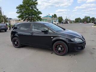 2011 SEAT Leon II Рестайлинг, чёрный, 870000 рублей, вид 3