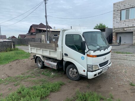 2002 Hino Series 300 (Dutro), белый, 3000000 рублей, вид 1