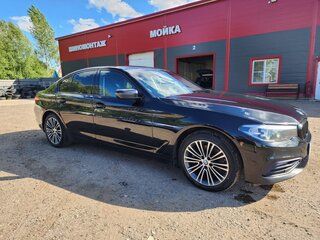 2019 BMW 5 серии 520d VII (G30/G31/G38), чёрный, 3000000 рублей, вид 4