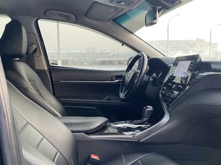 2021 Toyota Camry VIII (XV70) Рестайлинг, чёрный, 3200000 рублей, вид 3