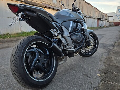 2009 Honda CB 1000R, серый, 695000 рублей, вид 5