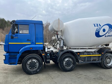 2023 КамАЗ Автобетоносмеситель, синий, 7500000 рублей, вид 2