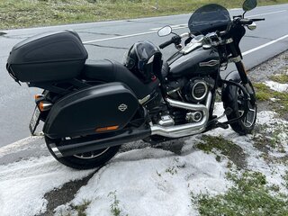 2020 Harley-Davidson Sport Glide, чёрный, 1450000 рублей, вид 2