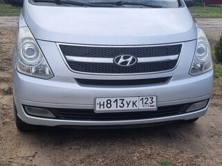 2010 Hyundai H-1 5-speed II, серебристый, 1600000 рублей, вид 1
