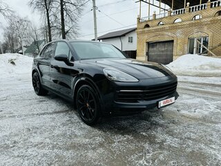2020 Porsche Cayenne III, чёрный, 7250000 рублей, вид 3