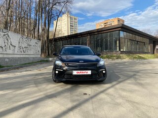 2017 Kia Rio IV, чёрный, 1320000 рублей, вид 2