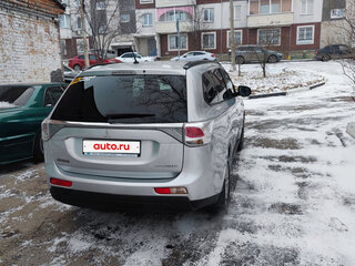 2013 Mitsubishi Outlander III, серебристый, 1230000 рублей, вид 4