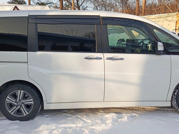 2016 Honda Stepwgn Spada V, белый, 1850000 рублей - вид 2