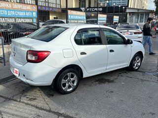 2014 Renault Logan II, белый, 500000 рублей, вид 3