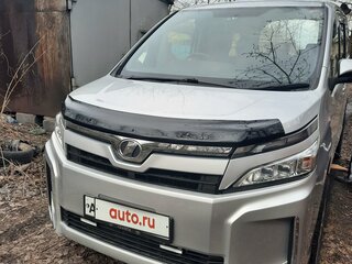2017 Toyota Voxy III (R80) Рестайлинг, серый, 2400000 рублей, вид 2