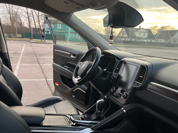 2019 Renault Koleos II Рестайлинг, серебристый, 1900000 рублей - вид 10