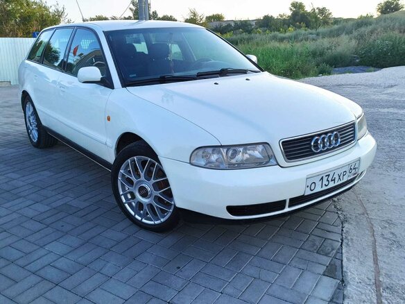 1998 Audi A4 I (B5), белый, 1250000 рублей - вид 9