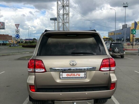 2007 Toyota Land Cruiser 200 Series, золотистый, 3400000 рублей - вид 7