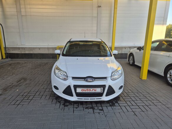 2012 Ford Focus III, белый, 980000 рублей