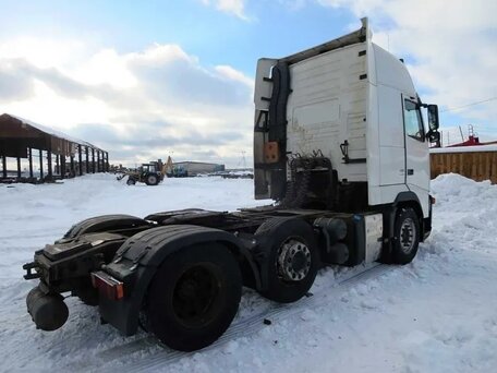 2013 Volvo FH, белый, 4000000 рублей, вид 3