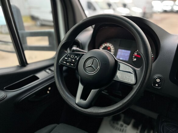 2021 Mercedes-Benz Sprinter, белый, 6000000 рублей - вид 32