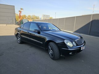 2004 Mercedes-Benz E-Класс 240 III (W211, S211), чёрный, 750000 рублей, вид 3