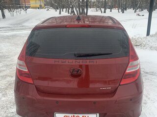 2010 Hyundai i30 I Рестайлинг, красный, 880000 рублей, вид 5