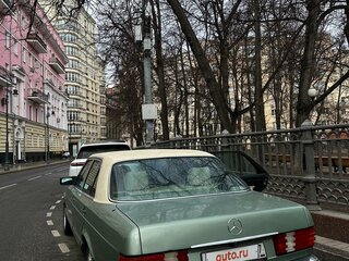1986 Mercedes-Benz S-Класс 260 II (W126) Рестайлинг, зелёный, 1000000 рублей, вид 1