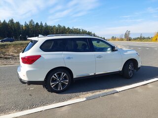 2020 Nissan Pathfinder IV Рестайлинг, белый, 3100000 рублей, вид 4