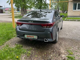 2021 Kia Rio IV Рестайлинг, серый, 1970000 рублей, вид 4