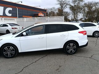 2018 Ford Focus III Рестайлинг, белый, 1100000 рублей, вид 4